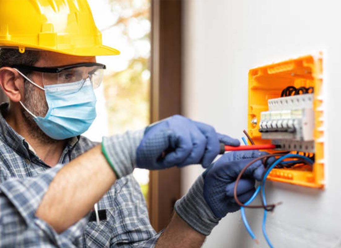 electrical contractors offer prompt and reliable emergency electrical services